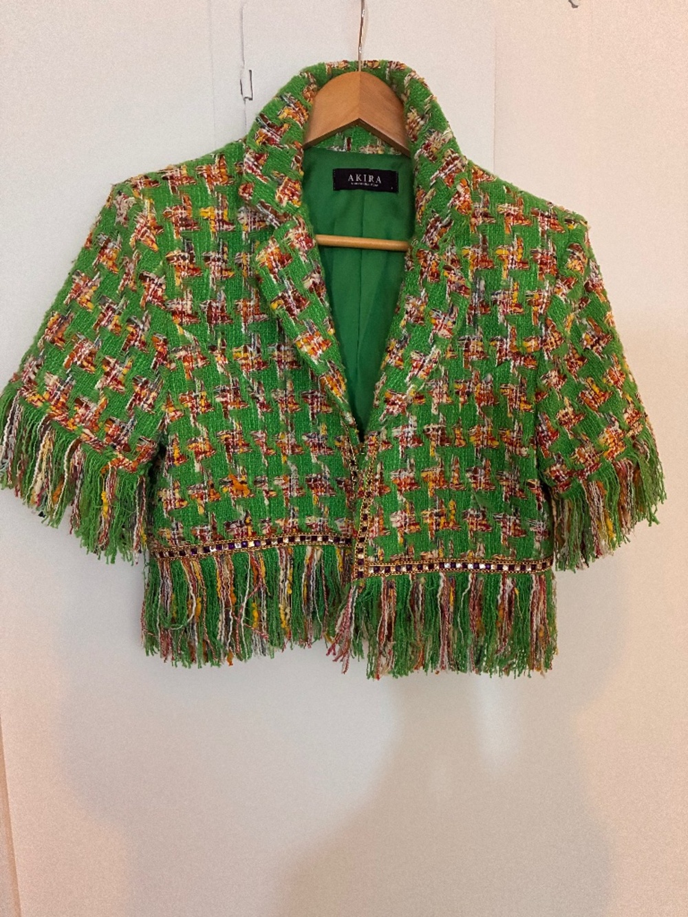 Tweet suit